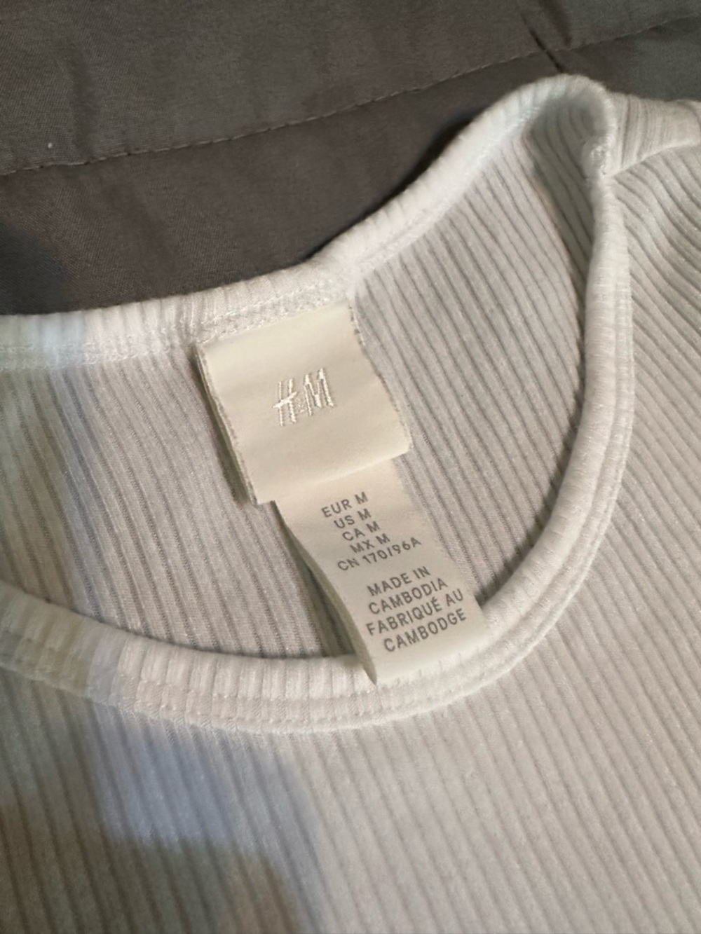 H&M White Ribbed Racerback Tank Top - Picture 3 of 6